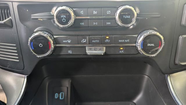 Used 2022 Ford F150 Lightning Pro image 32