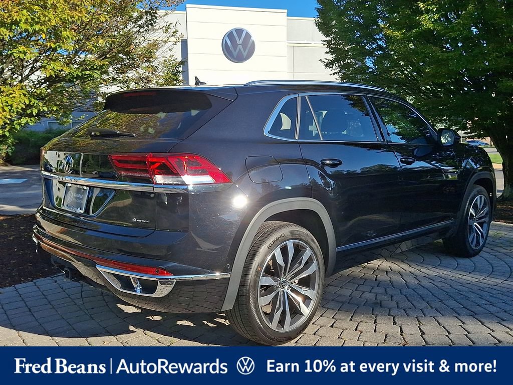 Certified 2023 Volkswagen Atlas Cross Sport SEL Premium R-Line AWD/4WD image 7