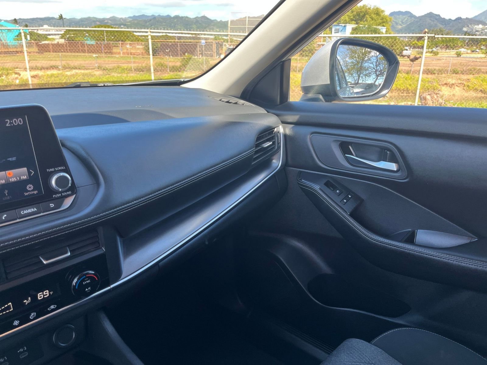 Used 2024 Nissan Rogue SV image 31