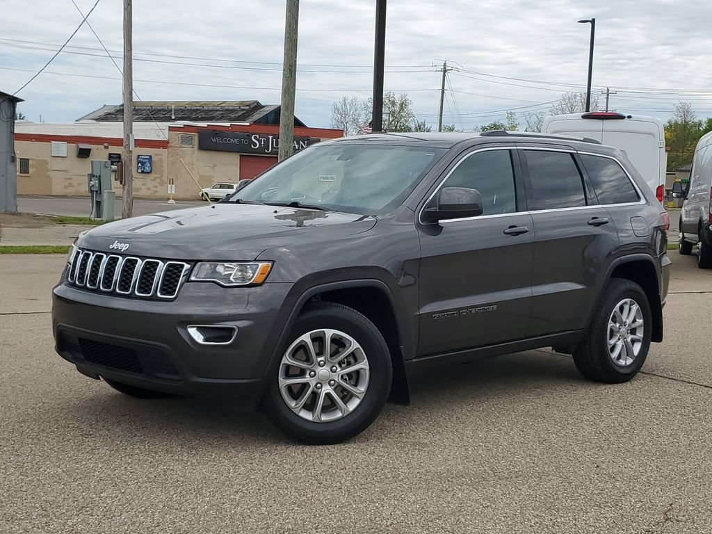Used 2021 Jeep Grand Cherokee Laredo AWD/4WD image 28