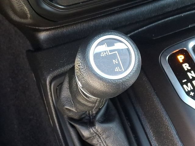 Used 2023 Jeep Wrangler Unlimited Sport AWD/4WD image 23