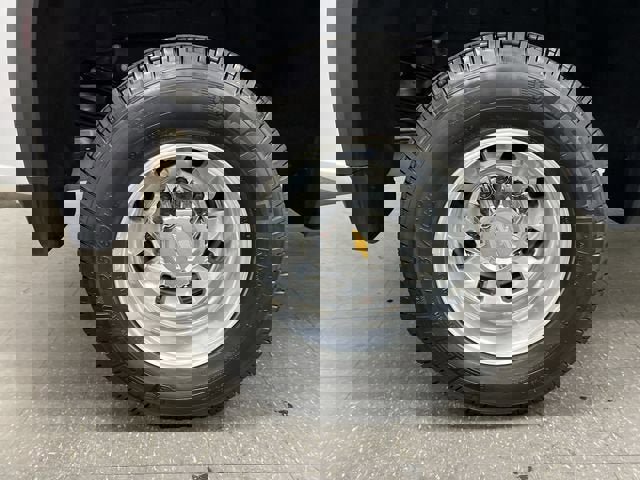 Used 2024 Chevrolet Silverado 3500 High Country w/ Technology Package image 33