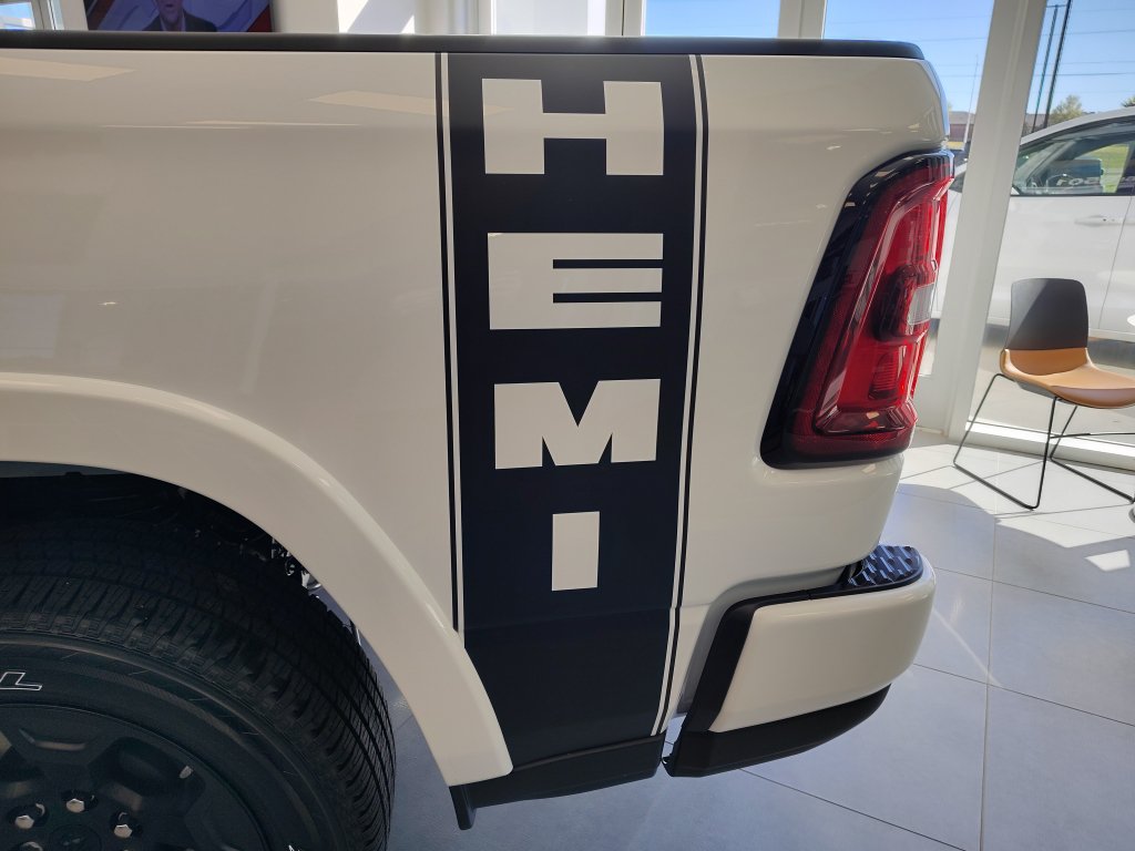 New 2026 RAM 1500 Big Horn AWD/4WD image 10
