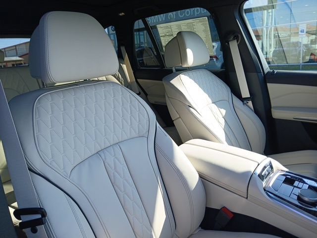 New 2026 BMW X5 xDrive40i AWD/4WD image 17
