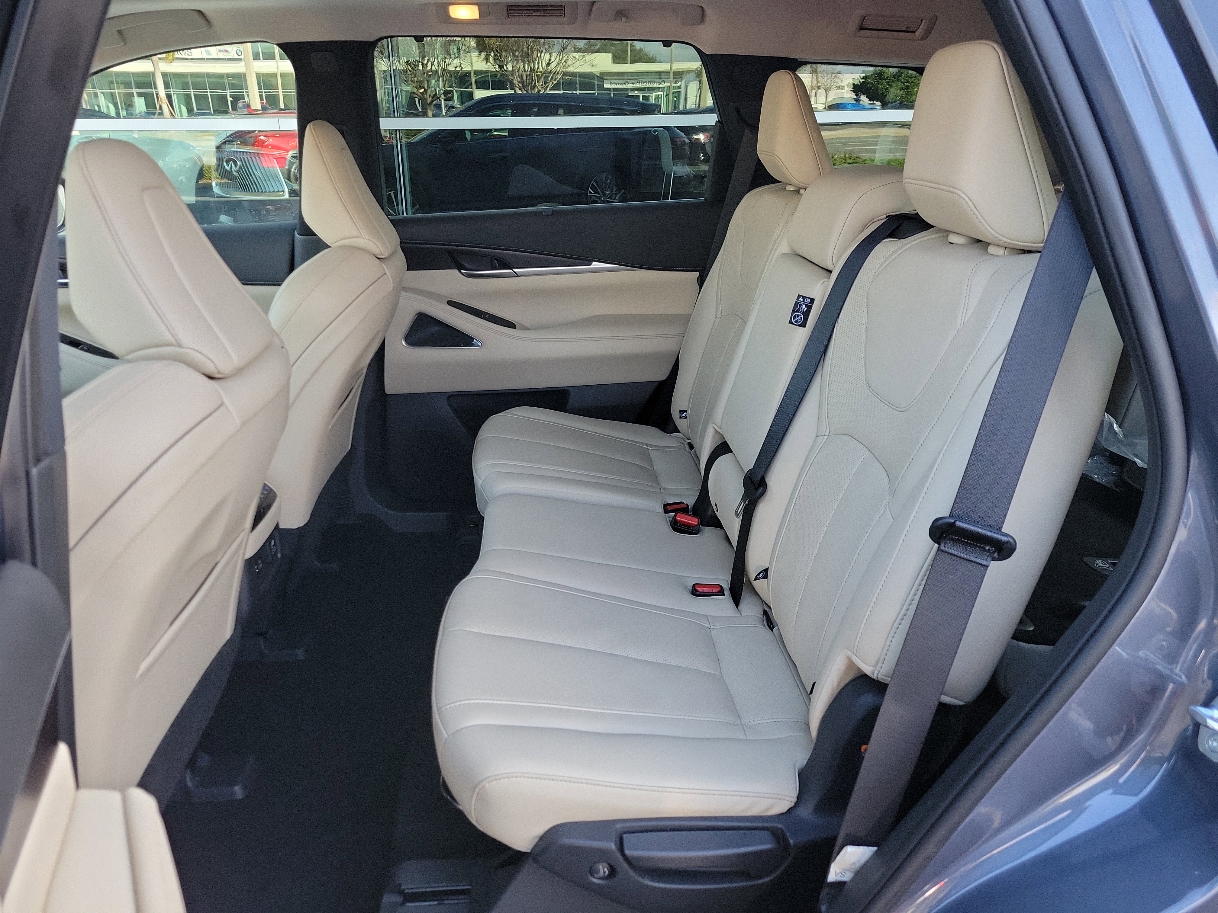 Certified 2023 INFINITI QX60 Sensory w/ Vision Package image 16