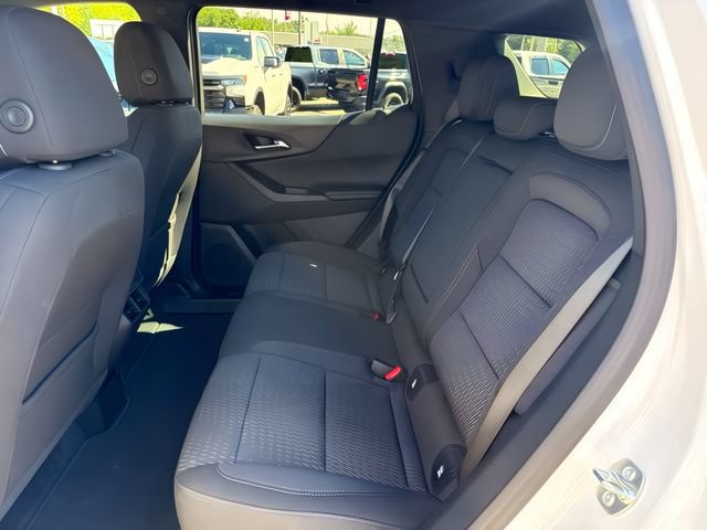 Used 2025 Chevrolet Equinox LT w/ Safety and Technology Package FWD image 17