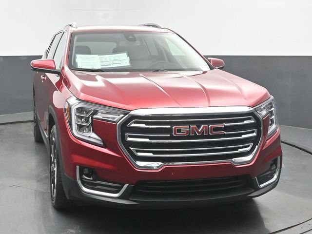 Used 2023 GMC Terrain SLT w/ LPO, Floor Liner Package FWD image 8