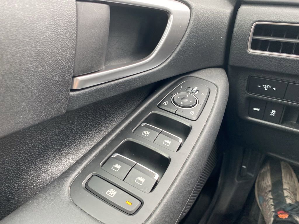 Used 2020 Hyundai Sonata SE w/ Cargo Package image 25