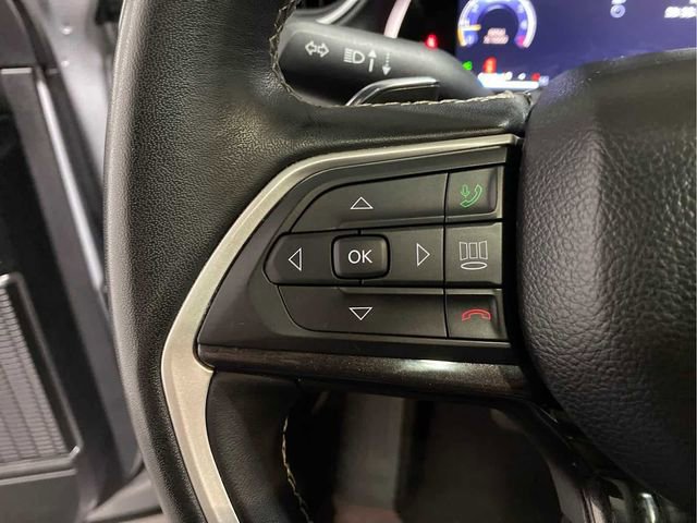 Used 2022 Jeep Grand Cherokee Altitude image 14