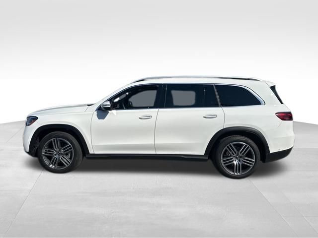Certified 2025 Mercedes-Benz GLS 450 4MATIC image 3