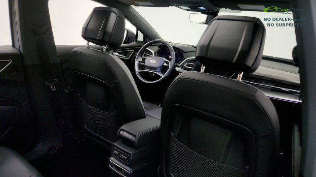 Used 2024 Audi Q4 e-tron Premium Plus w/ Premium Plus AWD/4WD image 45