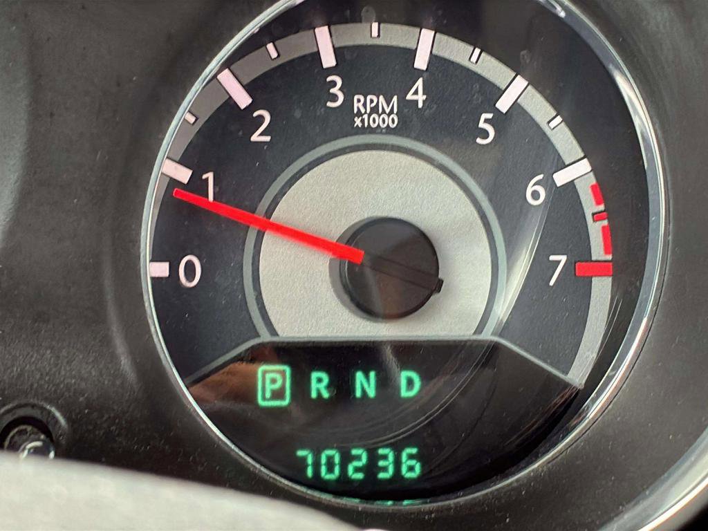 Used 2013 Chrysler 200 Limited FWD image 21