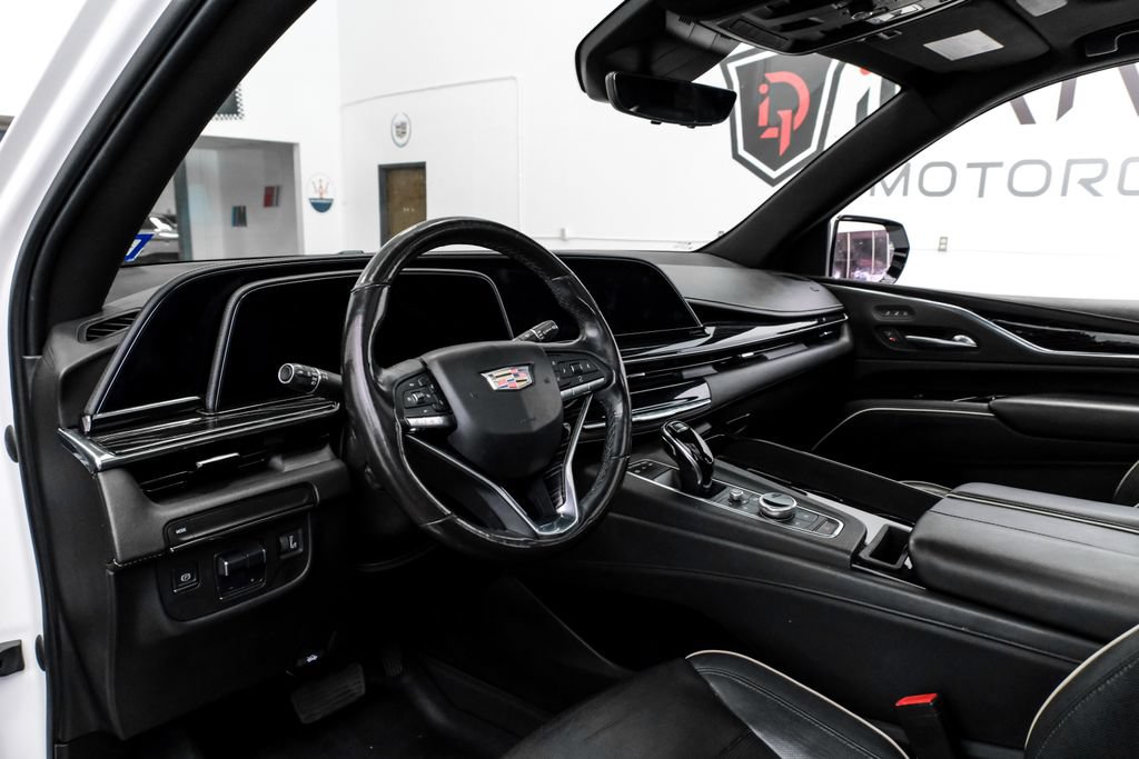 Used 2021 Cadillac Escalade Sport RWD image 3