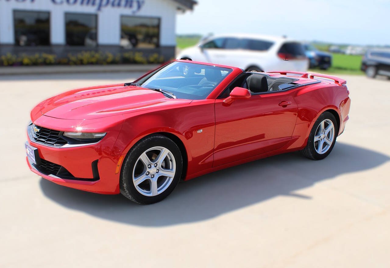 Used 2019 Chevrolet Camaro LT RWD image 1