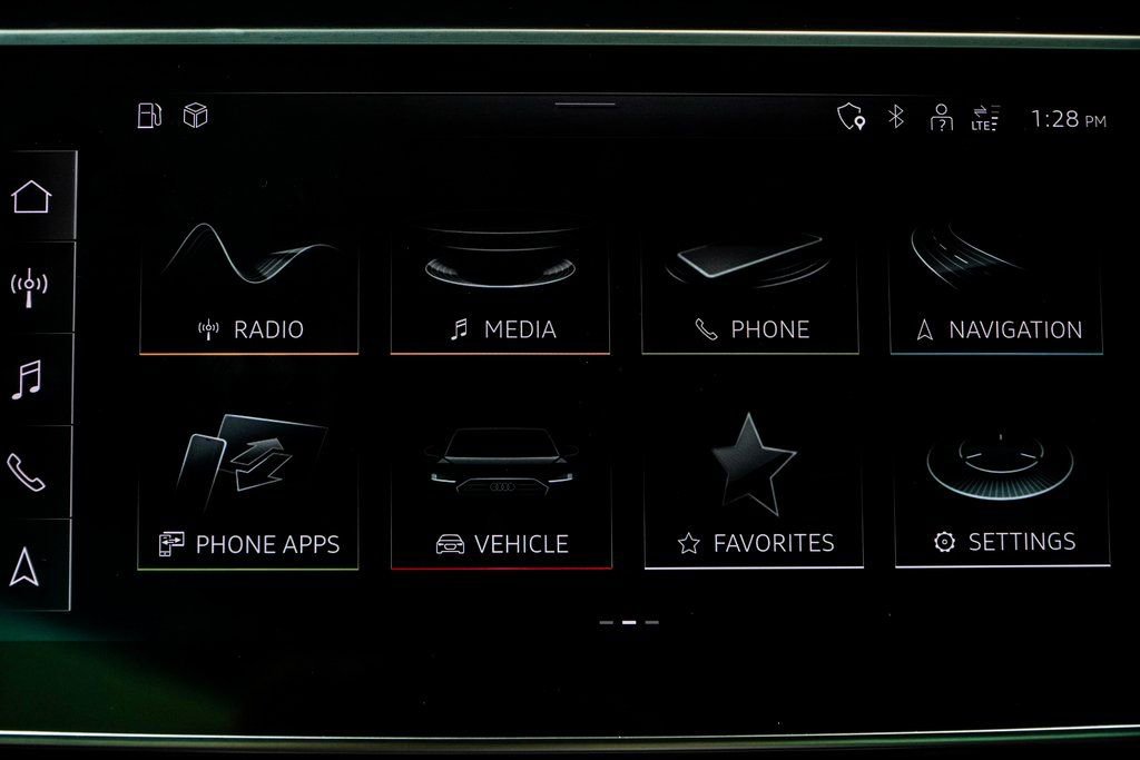 Used 2023 Audi Q8 Prestige image 27