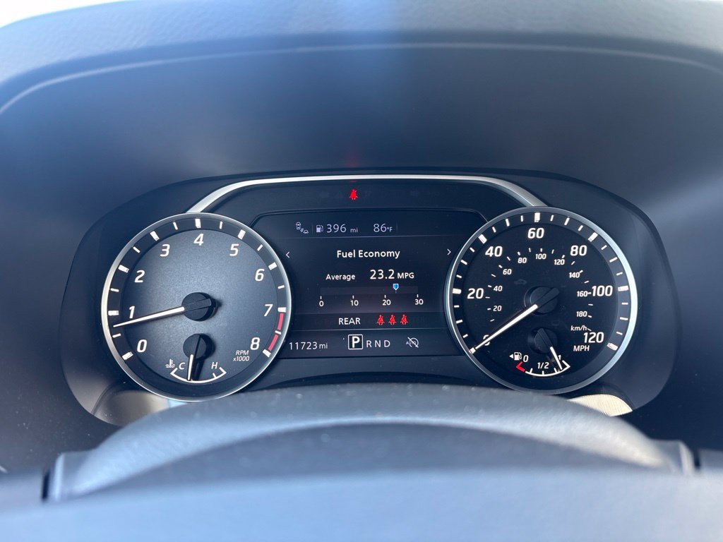 Used 2025 Nissan Frontier SV w/ SV Convenience Package RWD image 24
