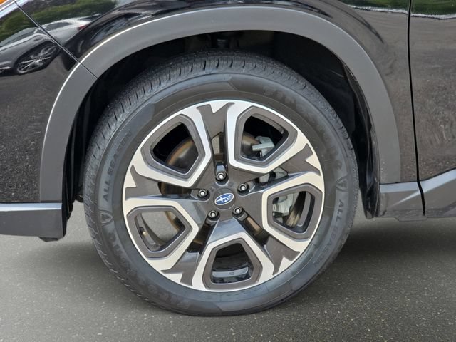 Used 2023 Subaru Ascent Touring AWD/4WD image 30