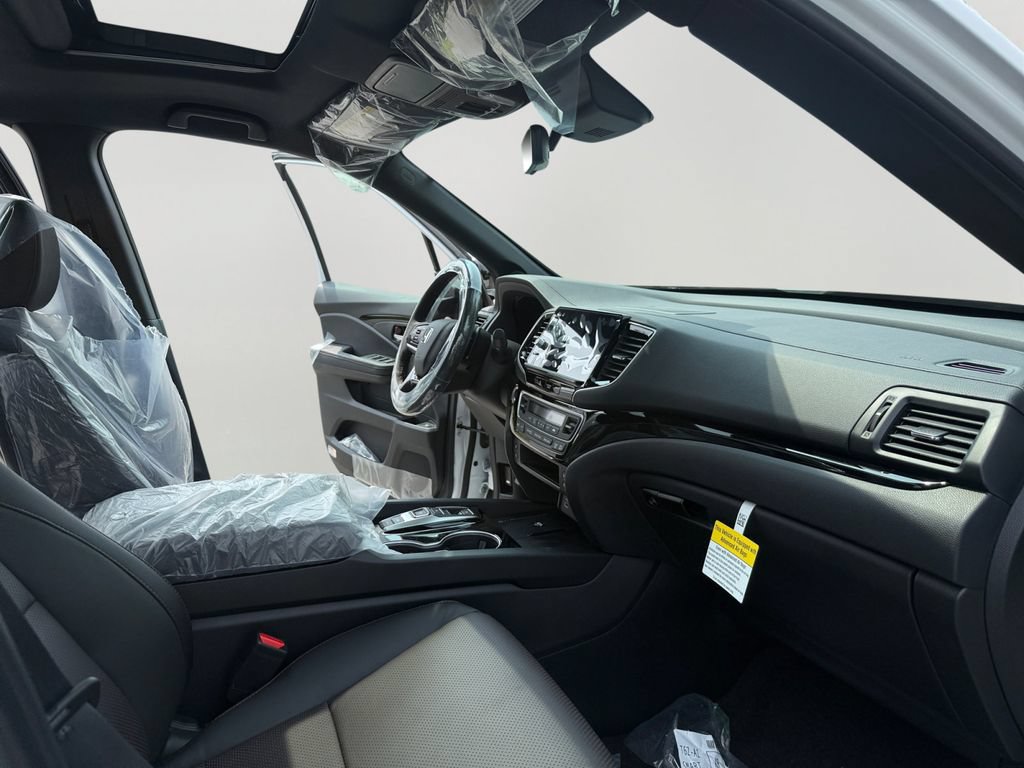 New 2026 Honda Ridgeline Black Edition image 6
