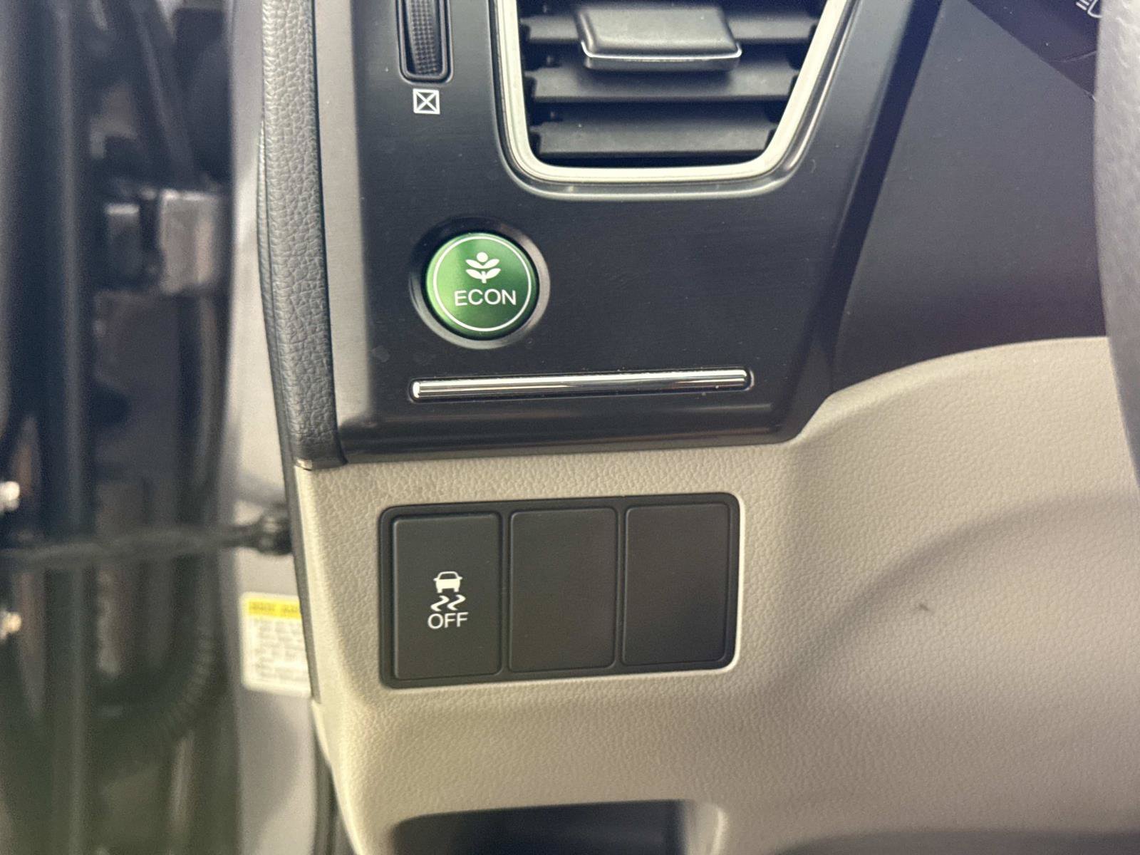 Used 2015 Honda Civic EX-L image 30