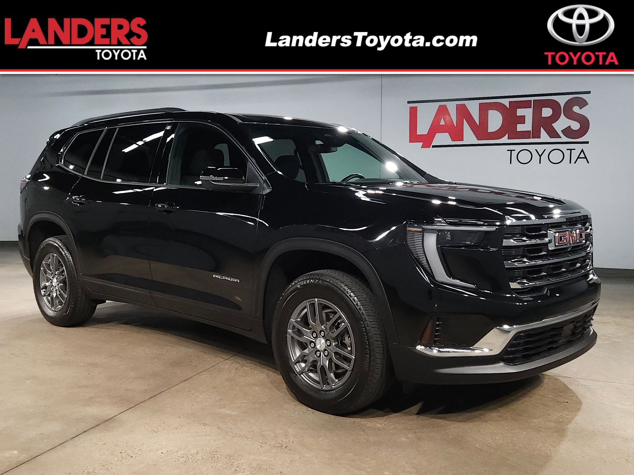 Used 2025 GMC Acadia Elevation