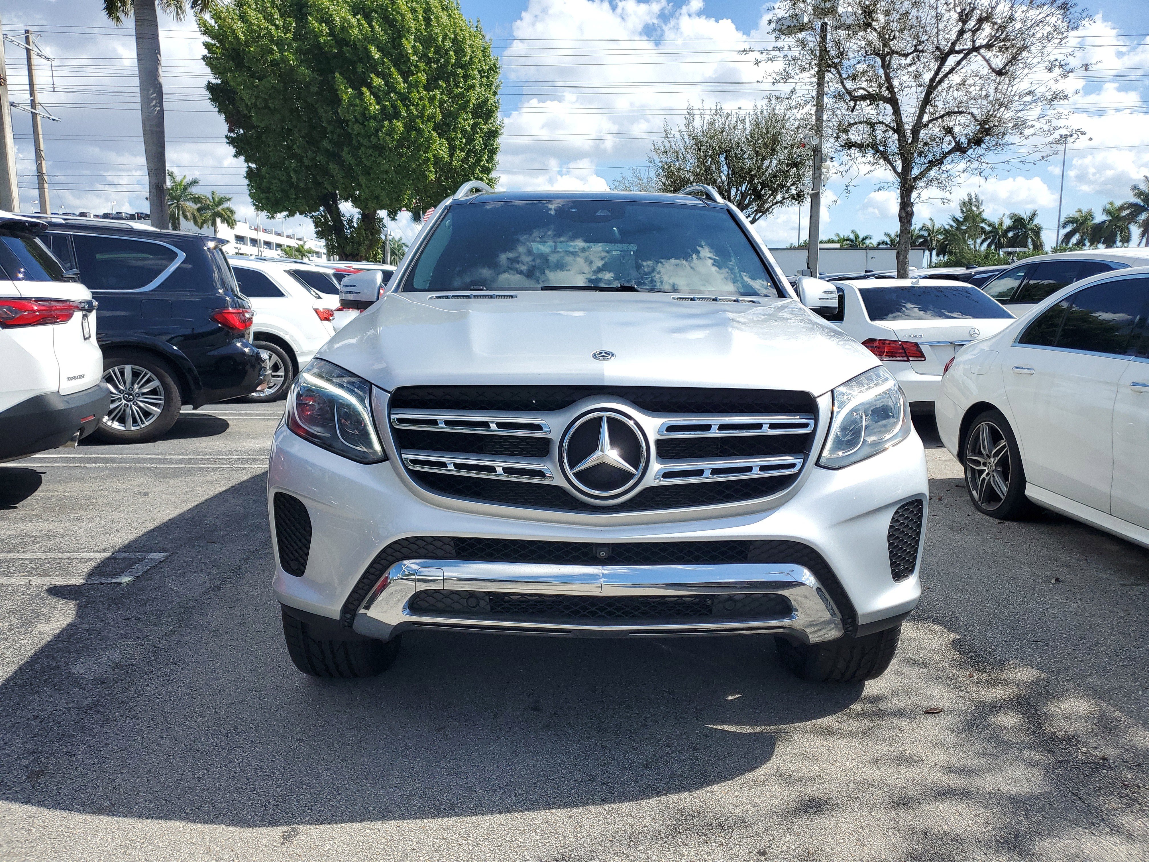 Used 2019 Mercedes-Benz GLS 450 4MATIC image 2