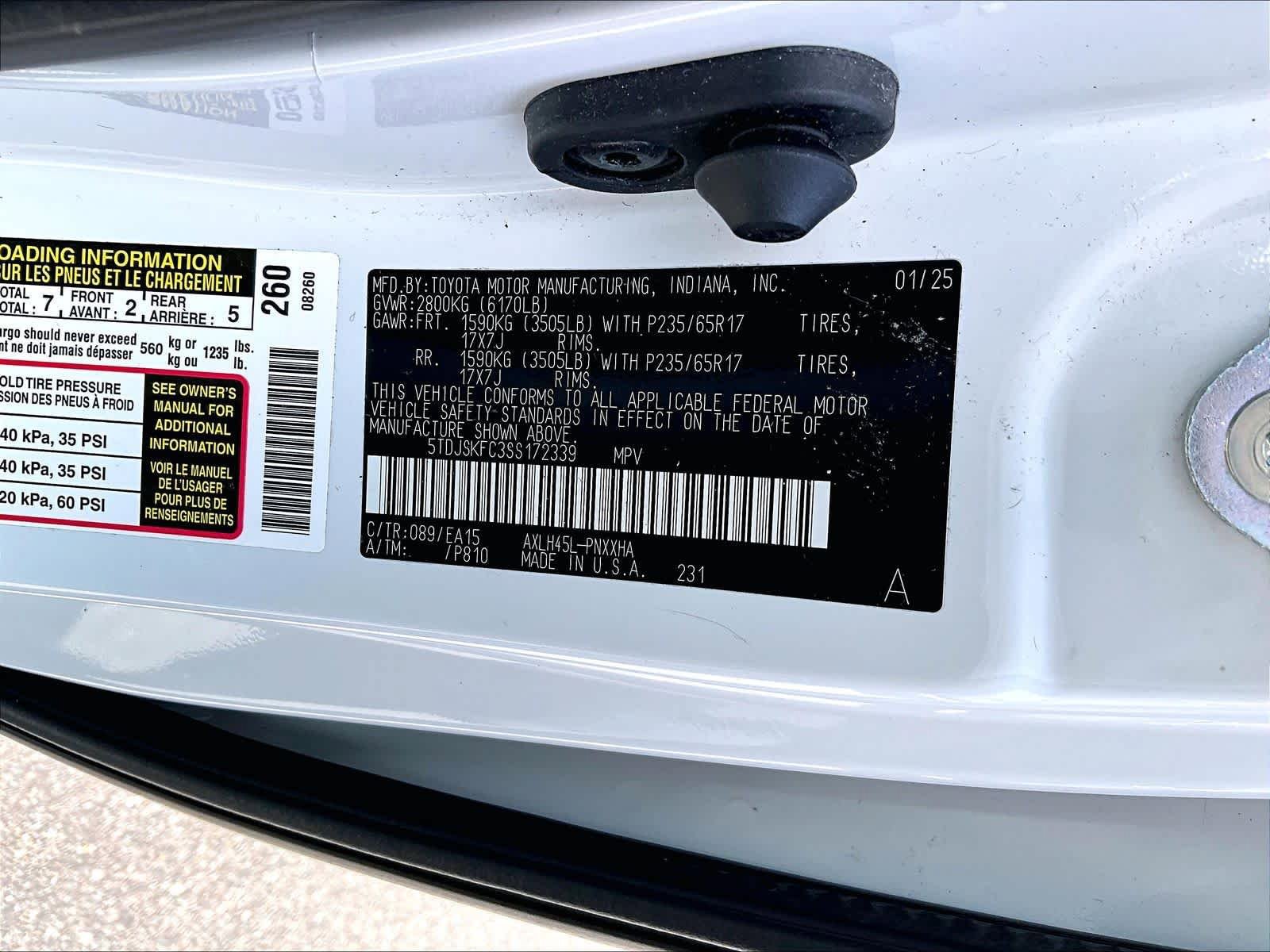 Used 2025 Toyota Sienna XLE w/ XLE Plus Package image 37