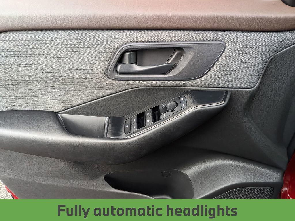 Used 2023 Nissan Rogue S FWD image 14
