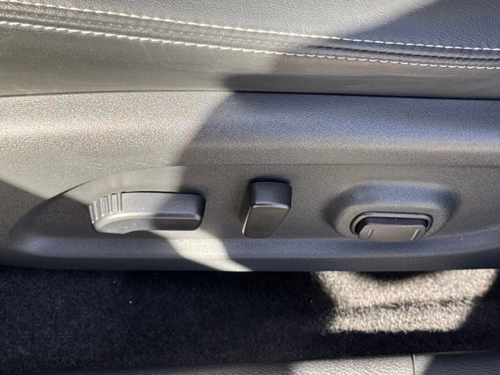 Certified 2024 Nissan Murano SV w/ SV Midnight Edition Package image 12