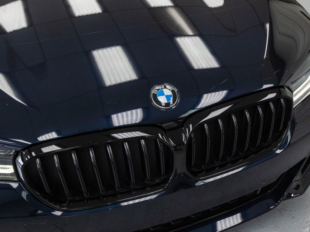 Used 2022 BMW M550i xDrive w/ Dynamic Handling Package image 10
