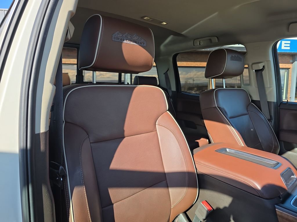 Used 2015 Chevrolet Silverado 1500 High Country w/ High Country Premium Package image 31