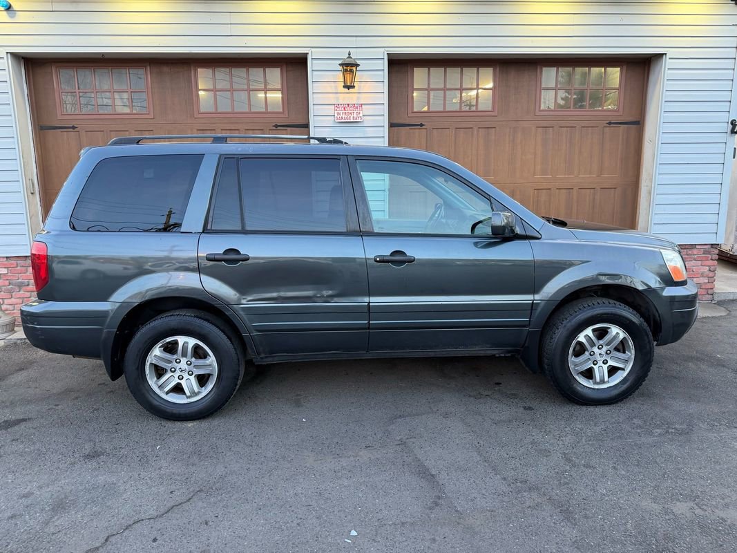 Used 2004 Honda Pilot EX image 2