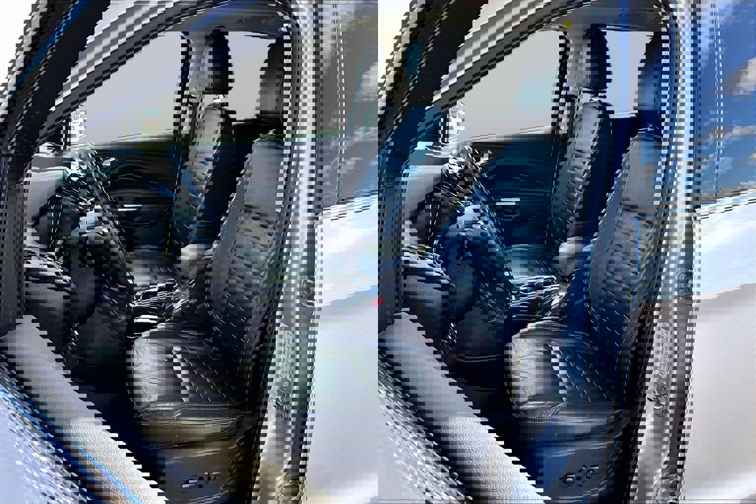 Used 2016 Ford Escape Titanium image 24