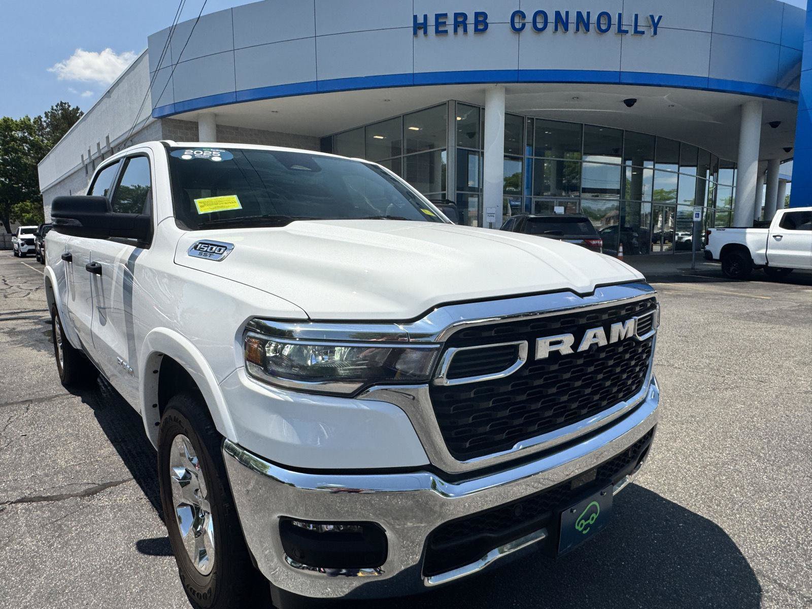 Used 2025 RAM 1500 Big Horn AWD/4WD video 1