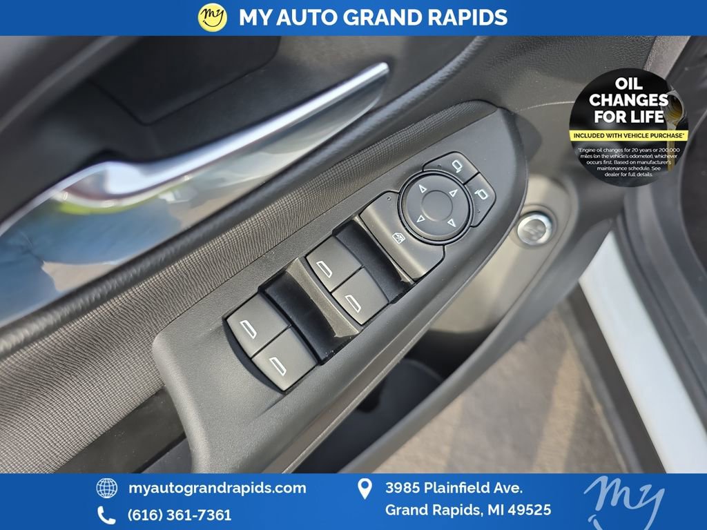 Used 2024 Buick Envista Preferred w/ Convenience II Package image 12