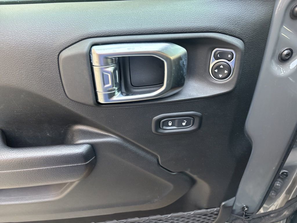 Used 2023 Jeep Wrangler Unlimited image 9