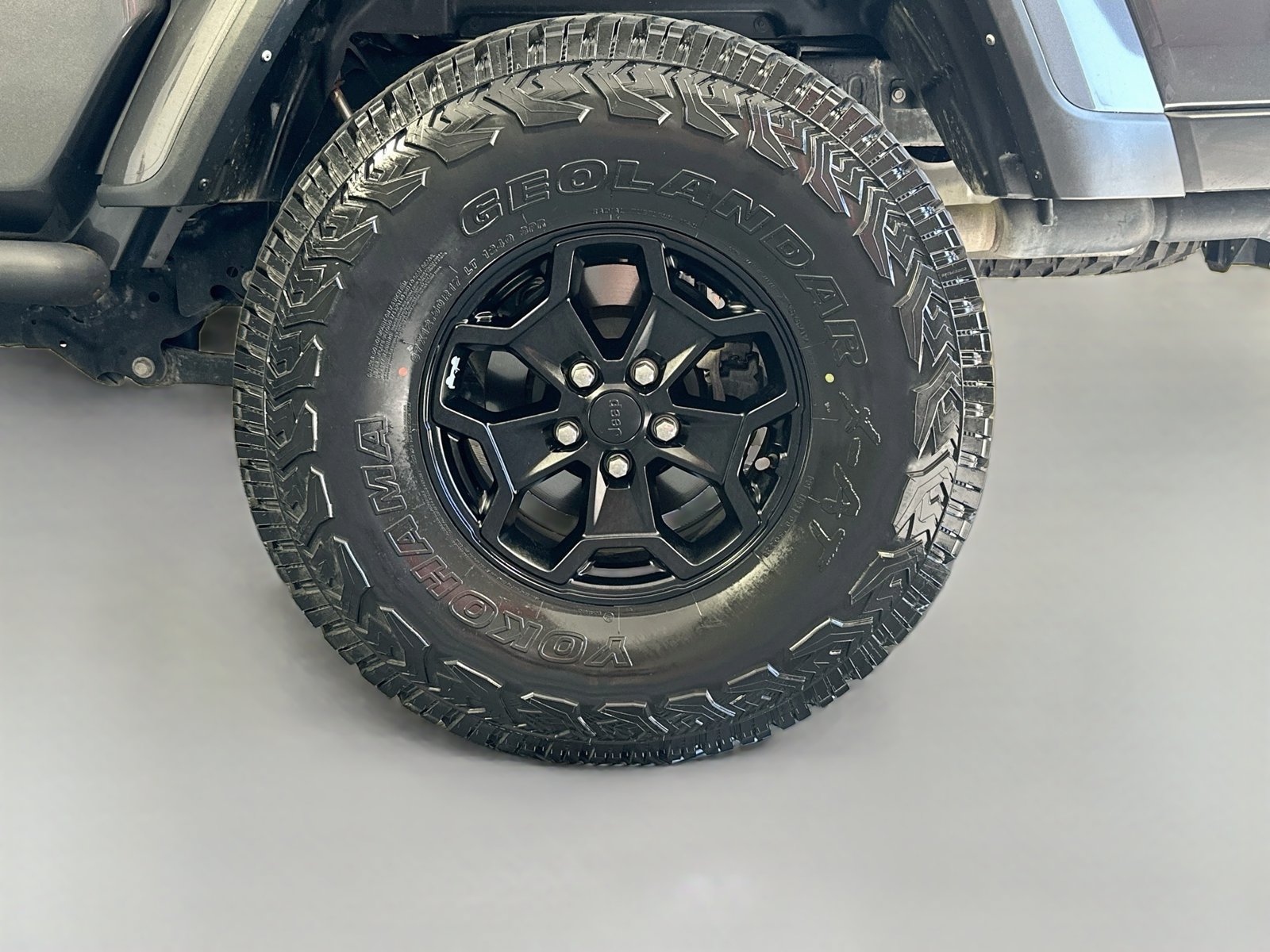 Used 2021 Jeep Gladiator Sport AWD/4WD image 30