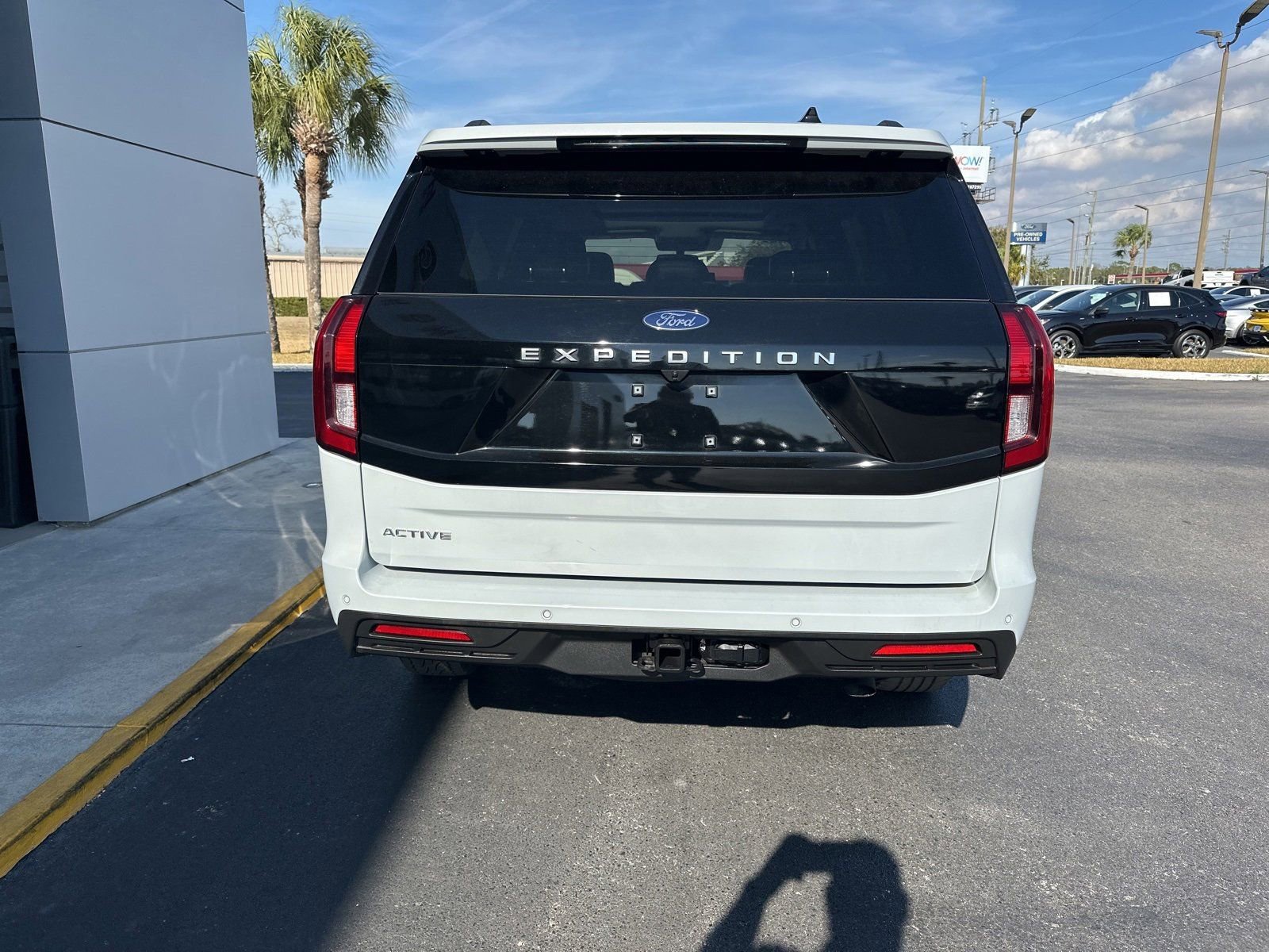Used 2025 Ford Expedition Active image 5