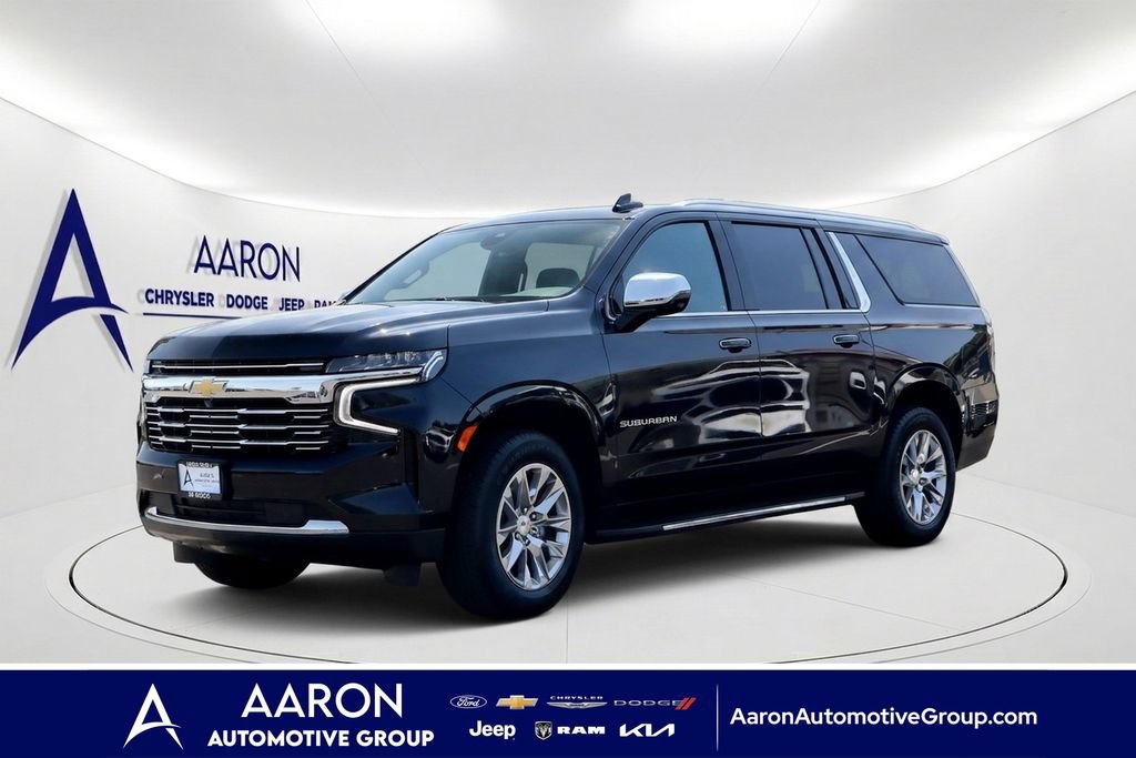 Used 2025 Chevrolet Suburban Premier RWD image 1