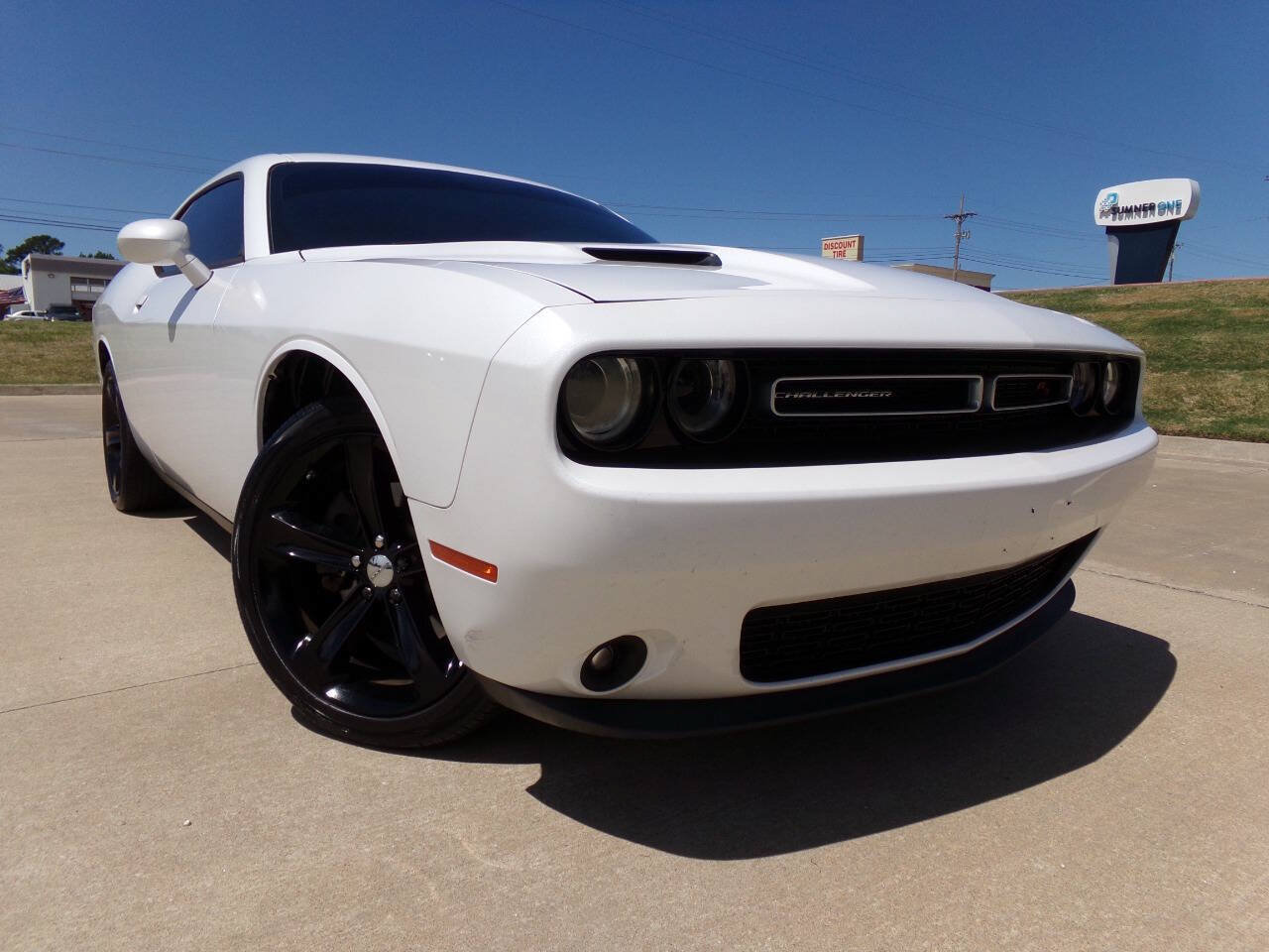 Used 2015 Dodge Challenger R/T w/ Quick Order Package 22B R/T RWD image 9