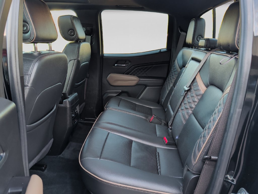Used 2024 GMC Canyon Denali AWD/4WD image 31