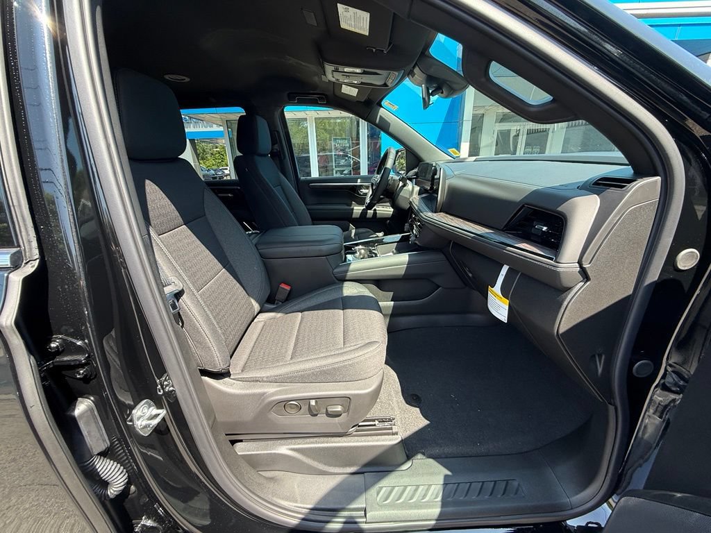 New 2026 Chevrolet Tahoe LS w/ LPO, Dark Essentials Package AWD/4WD image 40