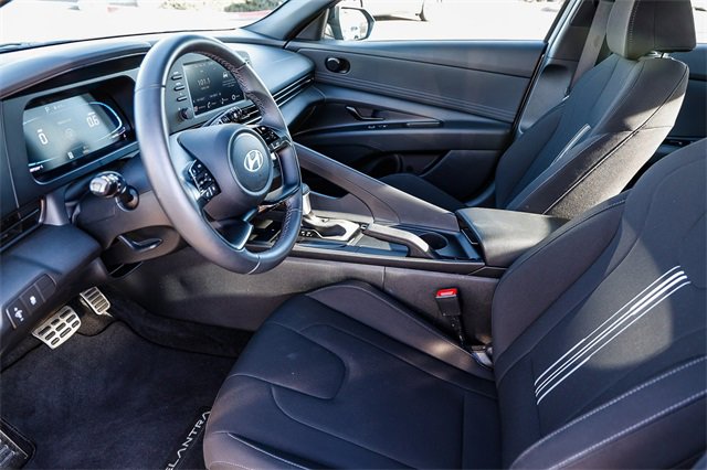 Certified 2025 Hyundai Elantra Sport image 22