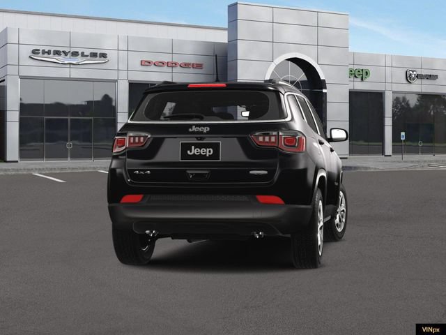 Used 2024 Jeep Compass Latitude w/ Convenience Group AWD/4WD image 13