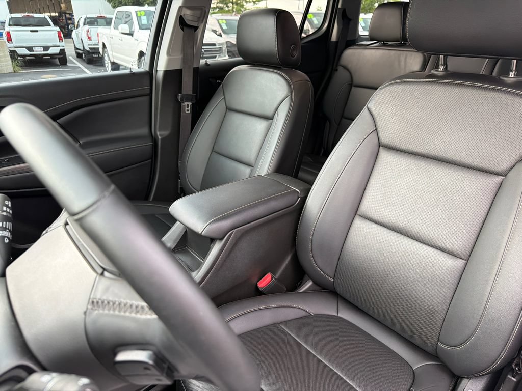 Used 2023 GMC Acadia SLT w/ Elevation Edition AWD/4WD image 38