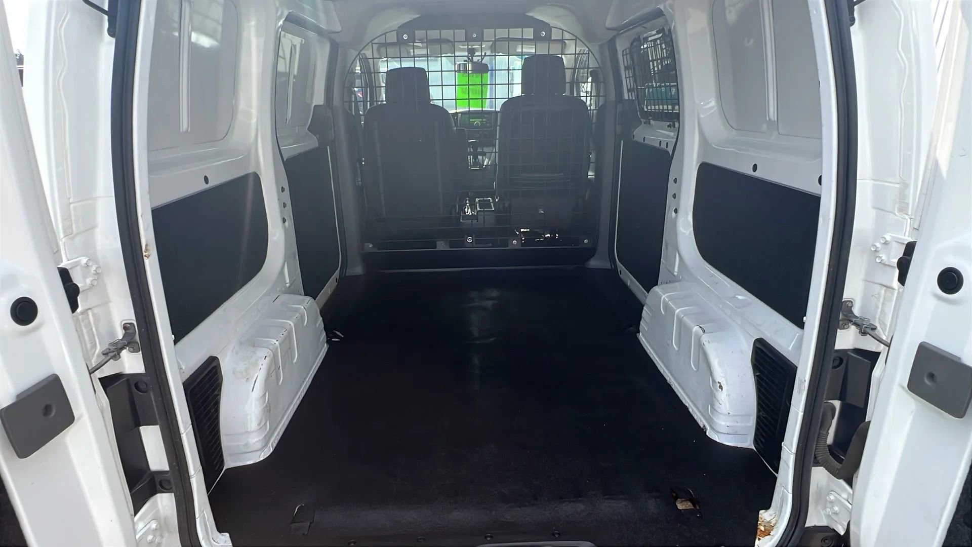 Used 2017 Chevrolet City Express LT FWD image 8