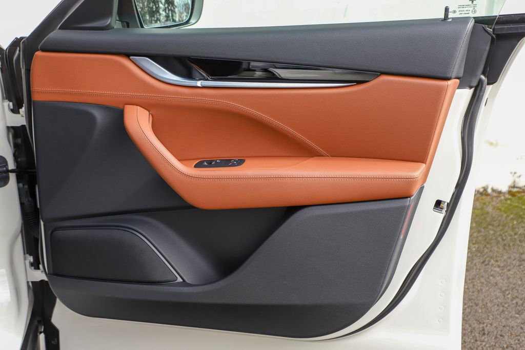 Used 2022 Maserati Levante GT image 48