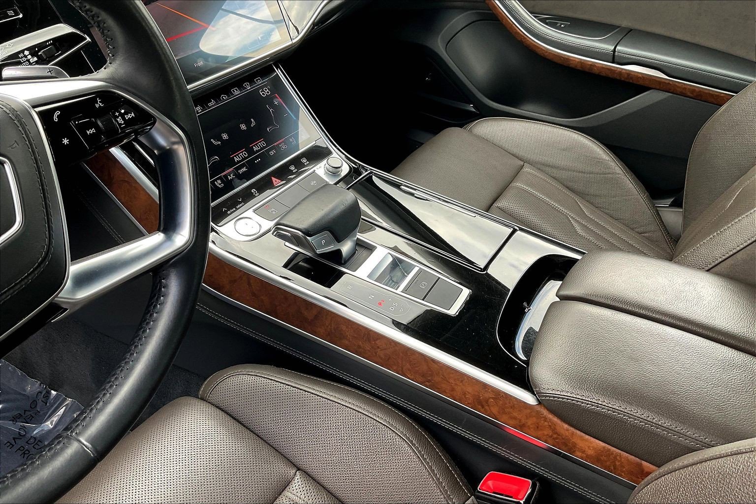 Used 2019 Audi A8 L 3.0T w/ Executive Package image 16