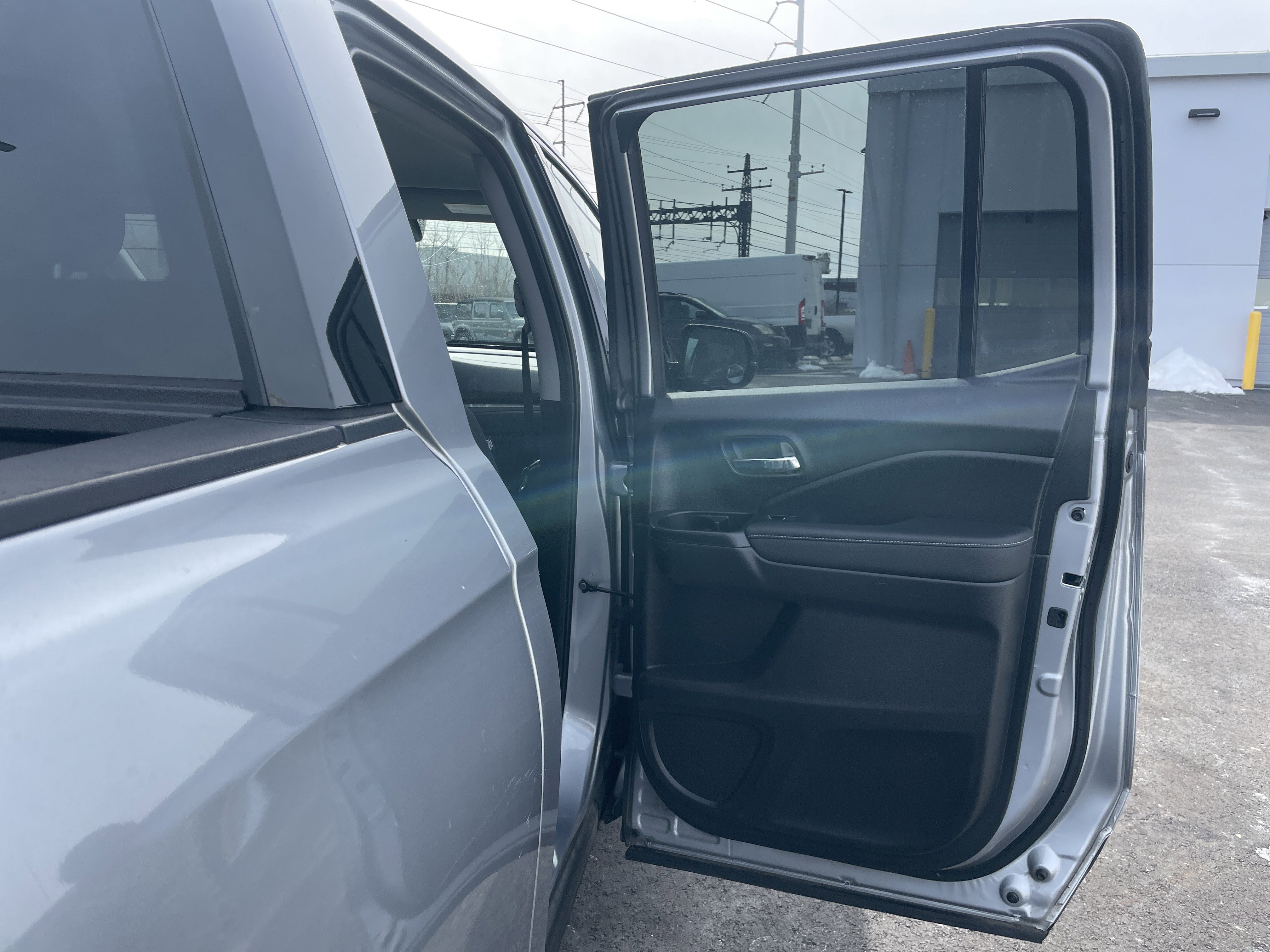 Used 2023 Honda Ridgeline Sport image 15