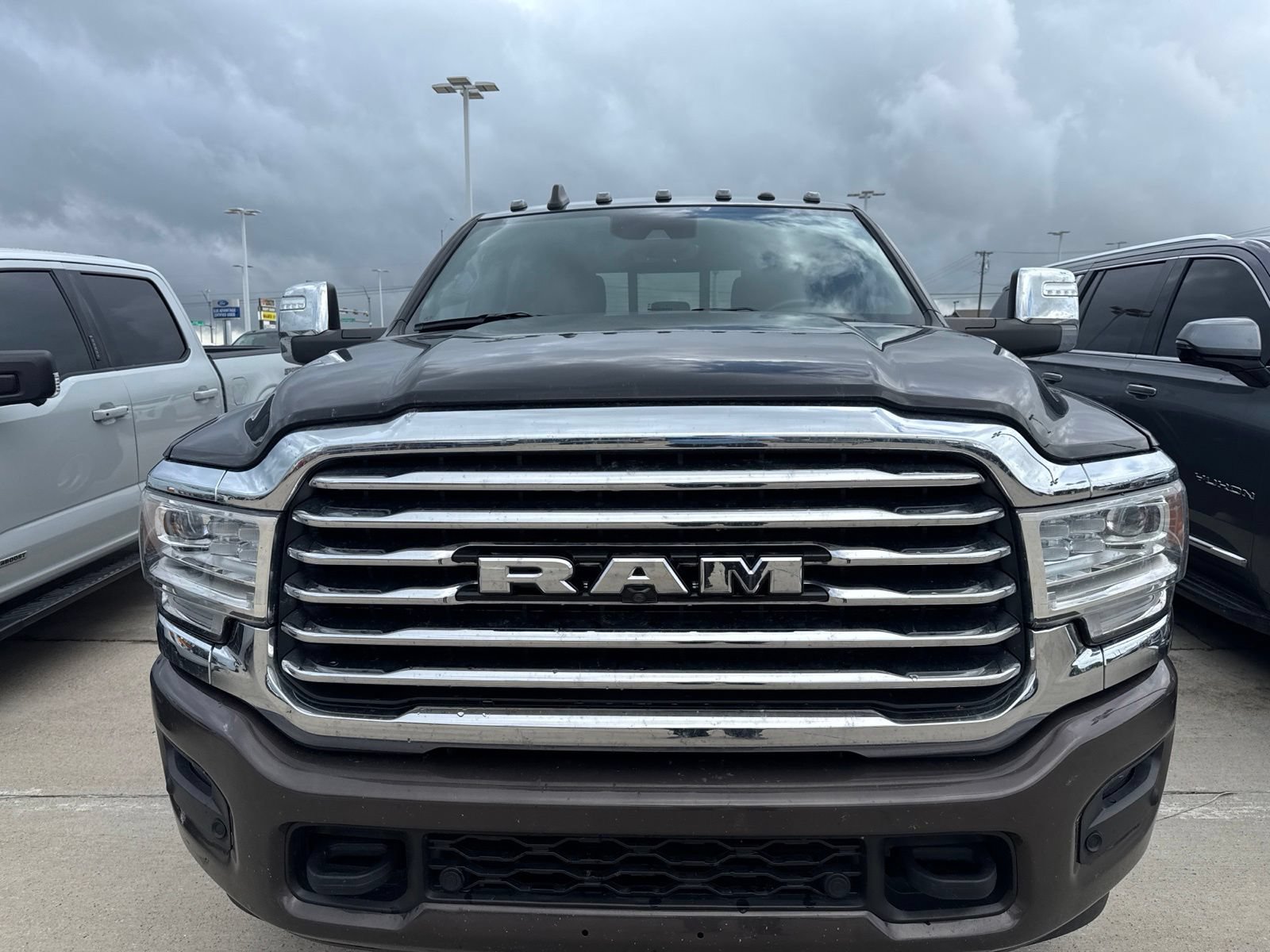 Used 2024 RAM 3500 Limited w/ Safety Group AWD/4WD image 7