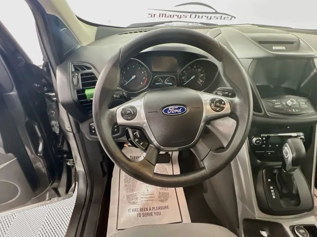 Used 2016 Ford Escape SE w/ Equipment Group 201A FWD image 12
